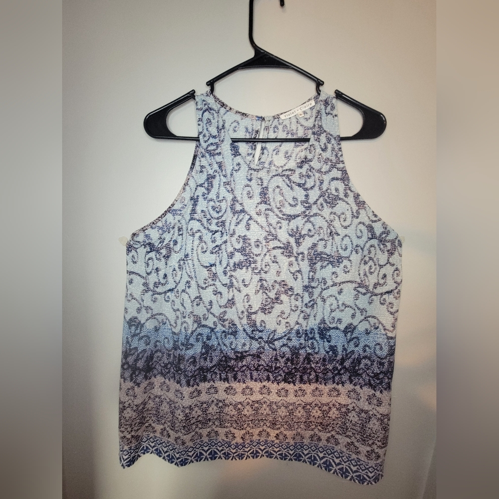 Violet & Claire Womens Floral Sleeveless Blouse